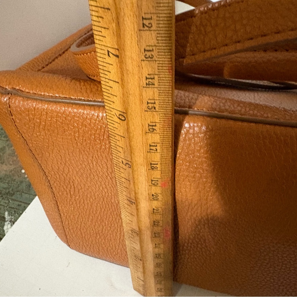 Anne Klein satchel handbag in a caramel or brown shade, - Picture 10 of 11